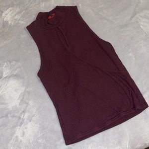 Sleeveless shirt